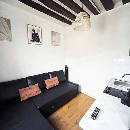 164 - Charming In Center Of Apartamento París