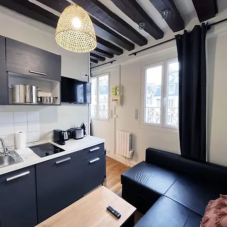 164 - Charming In Center Of Apartamento París